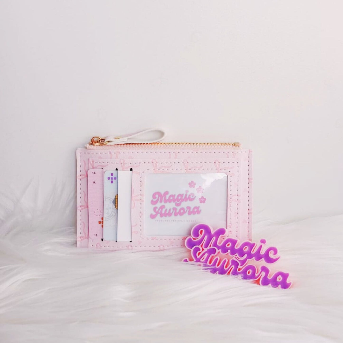 Carteira Personalizada Rosa Laços com Nome para 4 Cartões e Moedas