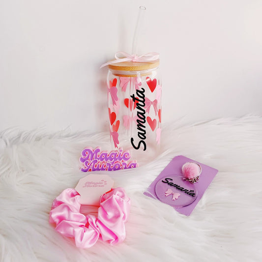 Bundle Personalizado com Copo, Porta-chaves e Scrunchie – Presente Feminino Único